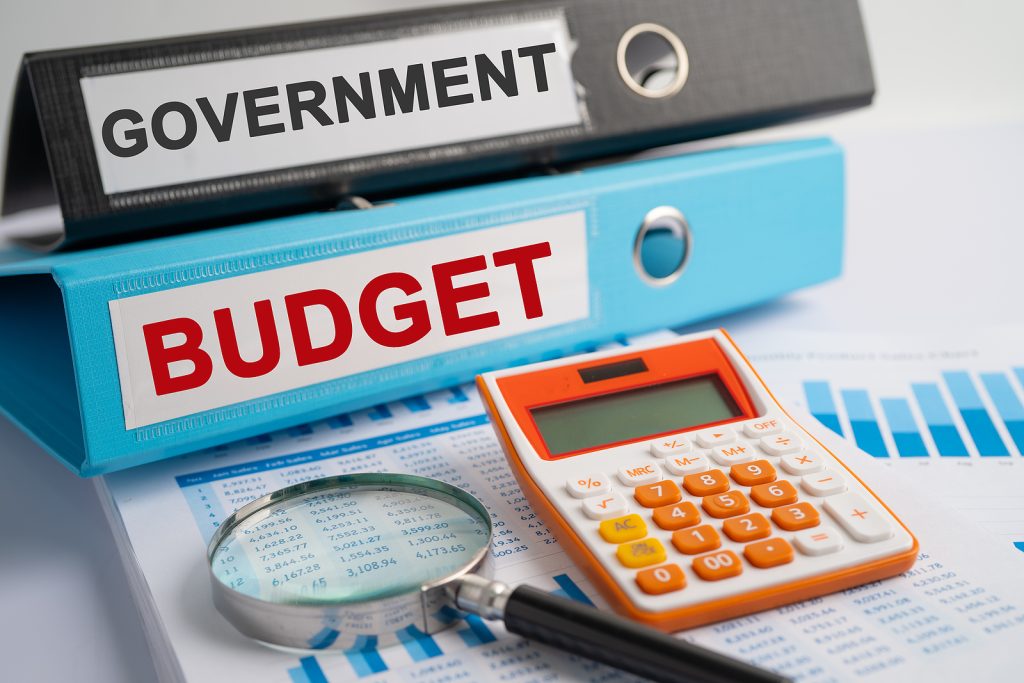 Collier County Board of County Commissioners adopts $1.9 Billion Budget
